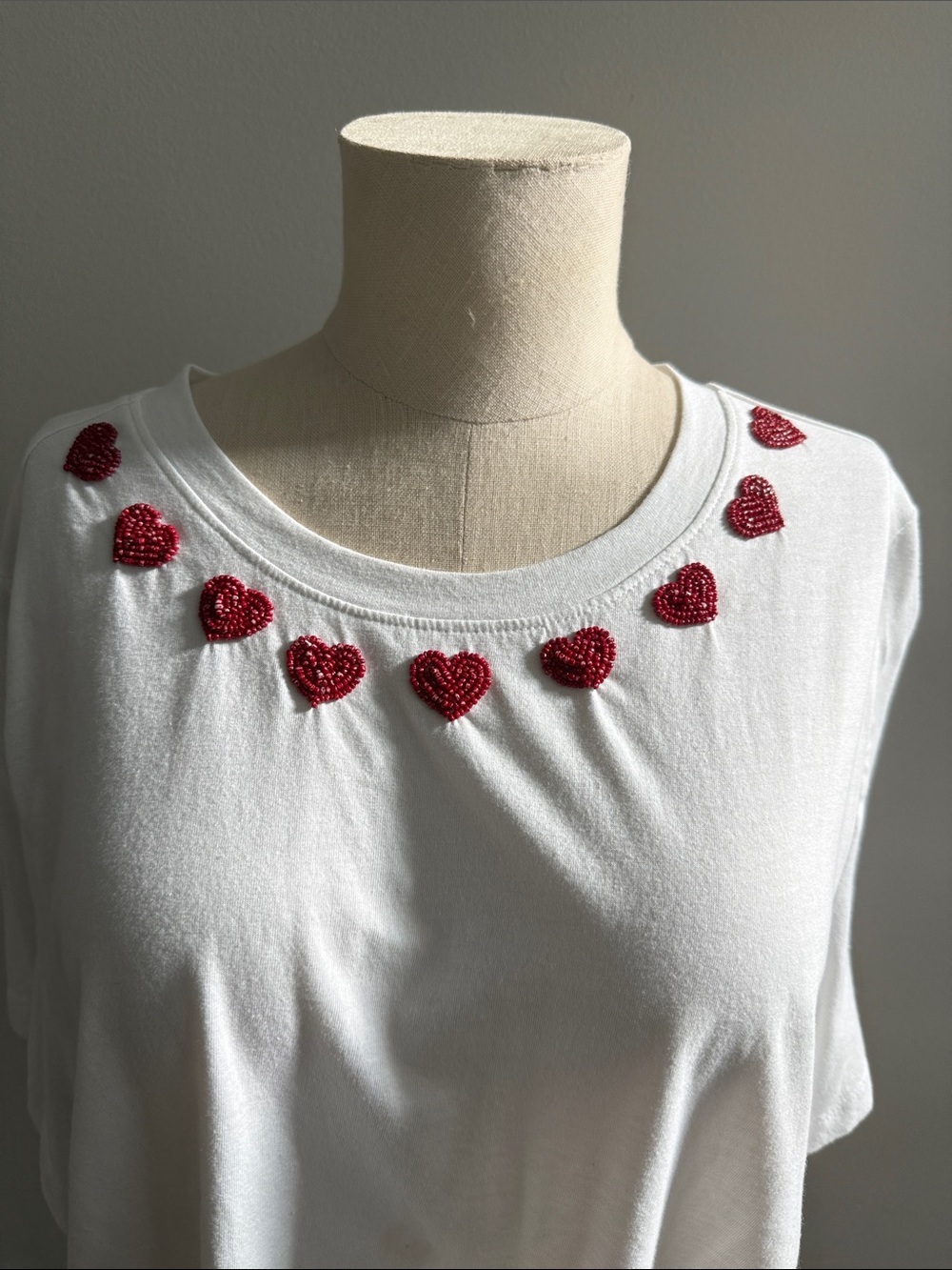 Target A New Day White T Shirt Large Red Heart appliqué